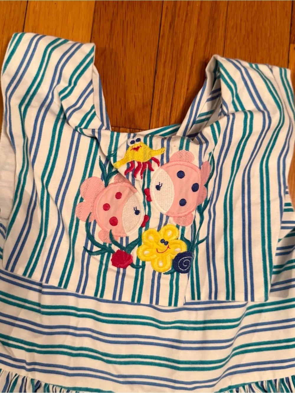 Vintage girls pinafore dress with fish appliqué by Fast Friends size 6